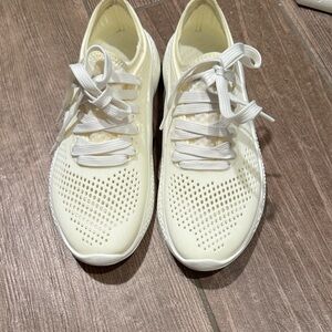 CROCS Women's Cream Sneakers